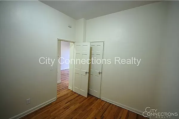 Rented by City Connections Realty | media 4