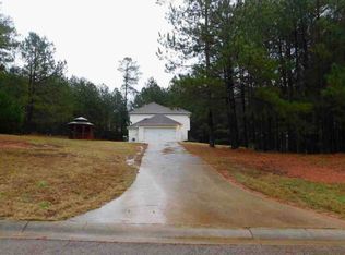 26 Webbs Way Dr, West Point, GA 31833