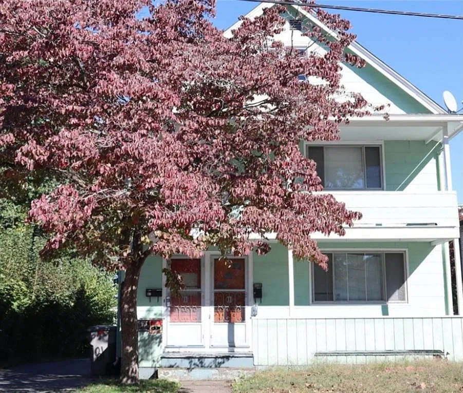 2 bed, 908 sqft, $1,550 — Photo 1
