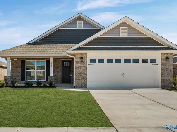 205 Gwinnett Dr, Madison, AL 35756