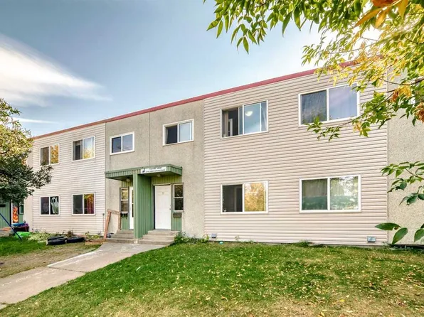4611 N 50th St Unit 3, Red Deer, AB T4N 1X1