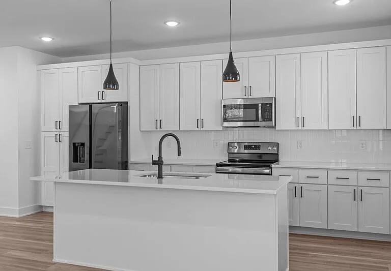 1316 E Lenoir St — Photo 7