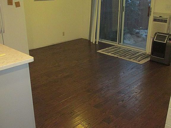 Eating area/Back patio
