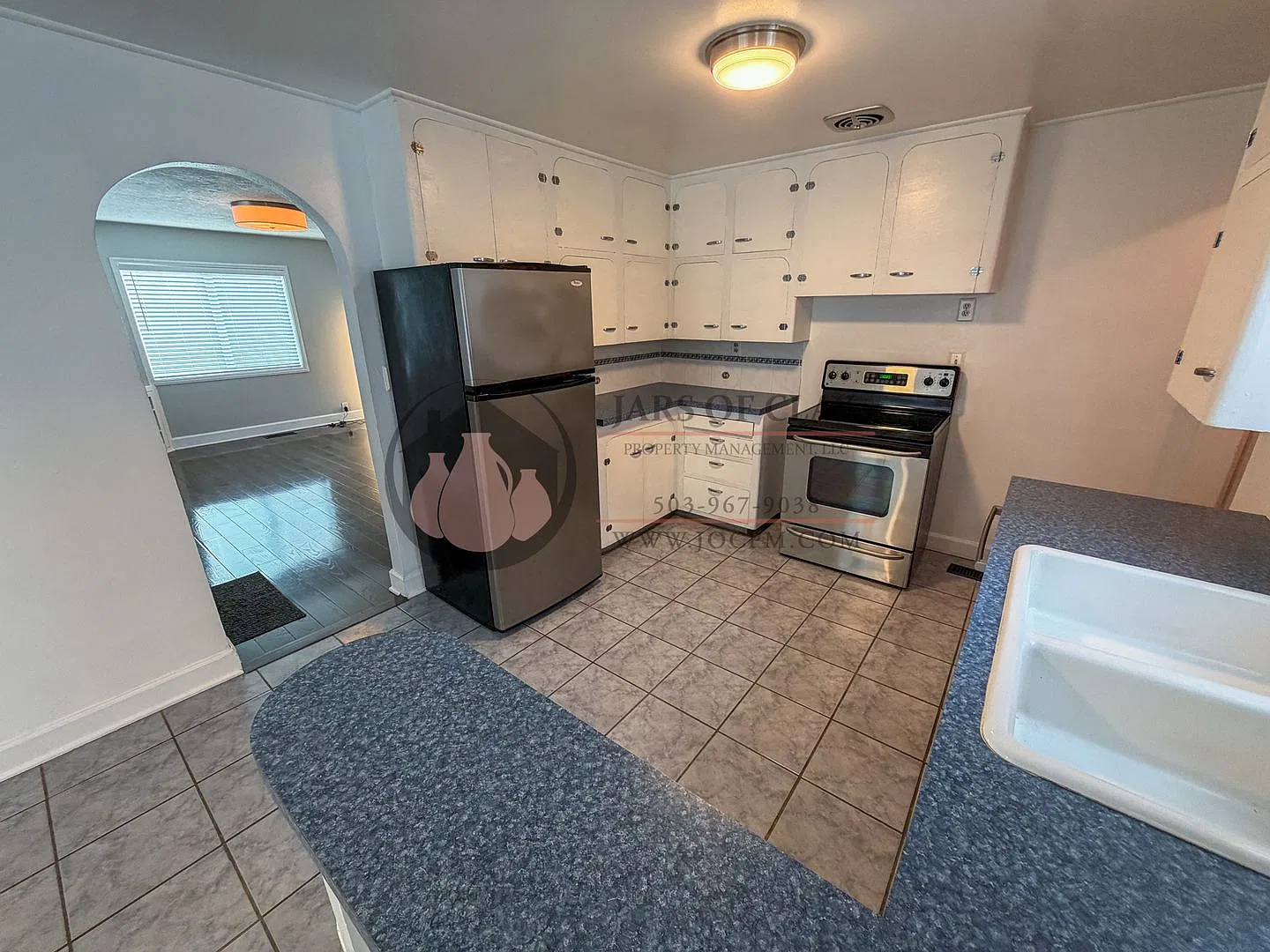 Move-In Ready 2-Bedroom Residence | Near Englewood Park & Downtown Salem — Photo 4