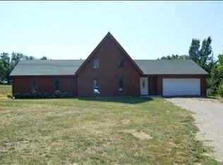 6441 SW Wanamaker Rd, Auburn, KS 66402