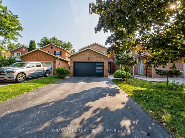61 Trothen Cir, Markham, ON L3P 4H3