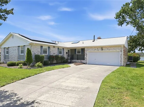18 Eagle Point Rd, Hampton, VA 23669
