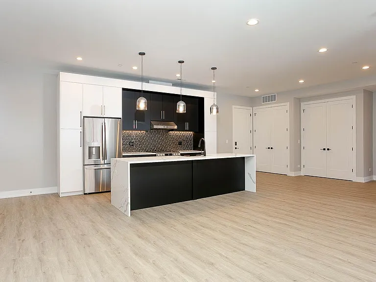 1606 S Ashland Ave #402 — Photo 8