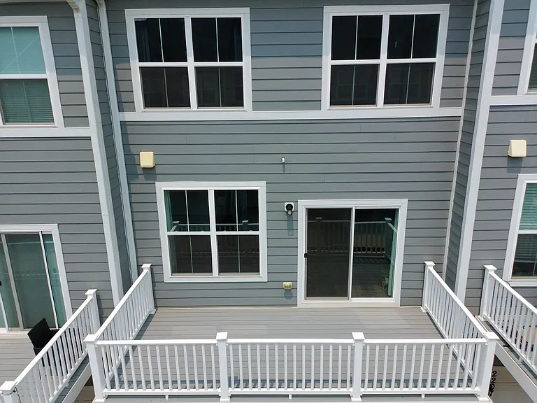 2209 Swallowtail Ln — Photo 8