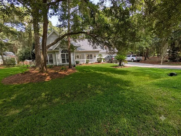 77 James F Byrnes St, Beaufort, SC 29907