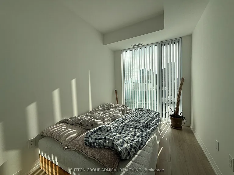 8 Widmer St #8 — Photo 8