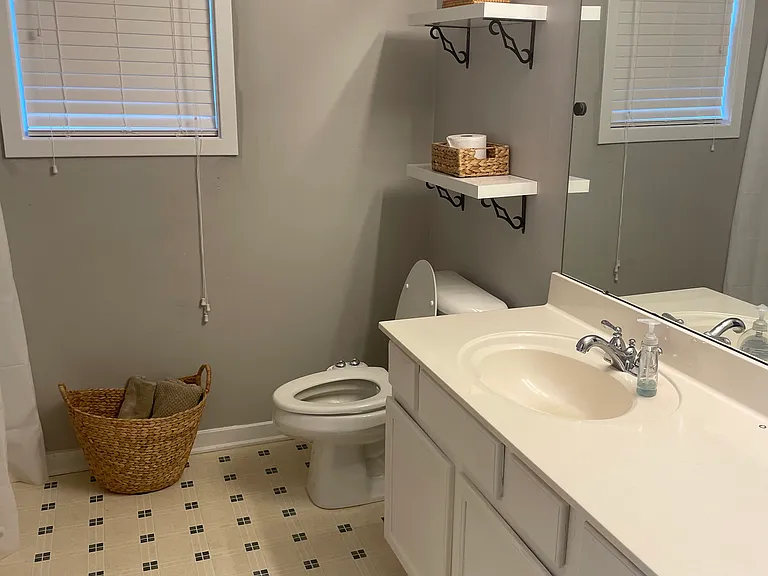 410 Mosswood Ct — Photo 17