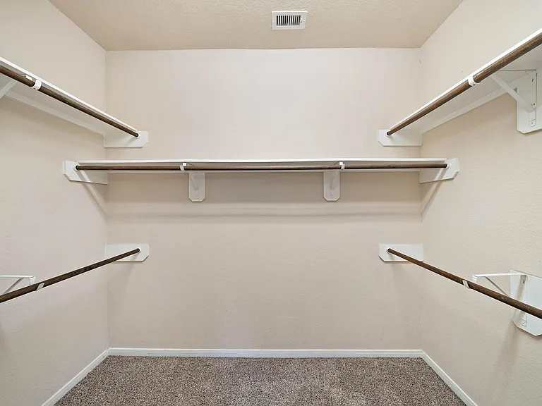 29006 Dryander Forest Ct — Photo 16