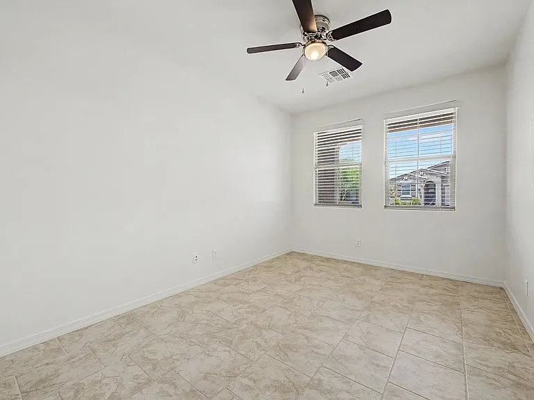 17239 W Desert Sage Dr — Photo 28