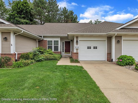 3rd image of 832 Roaring Brook Cir #21