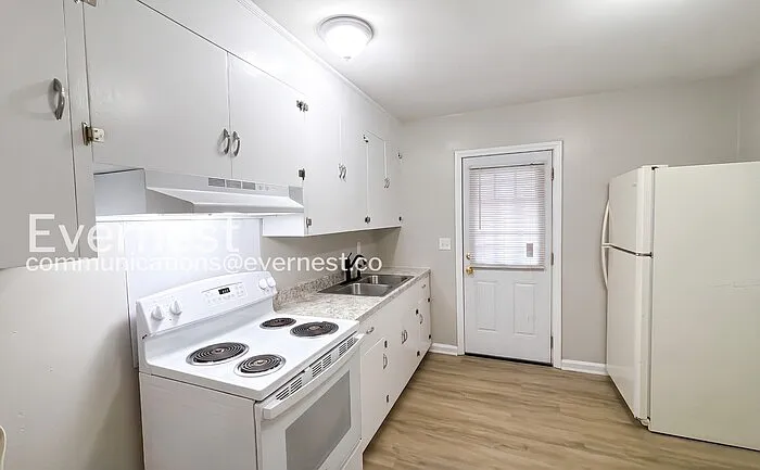 1020 Wynnwood Rd — Photo 3