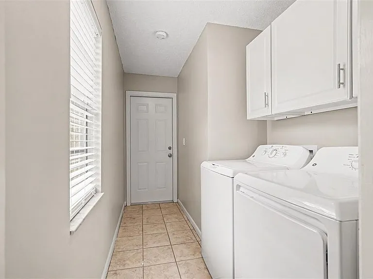 17703 Cranbrook Dr — Photo 22