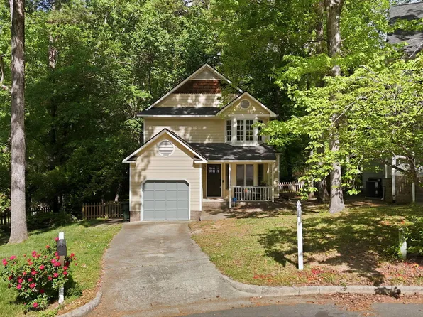 4952 Liverpool Ln, Raleigh, NC 27604