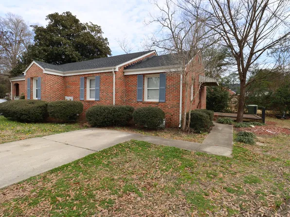 621 Laurens St, Camden, SC 29020