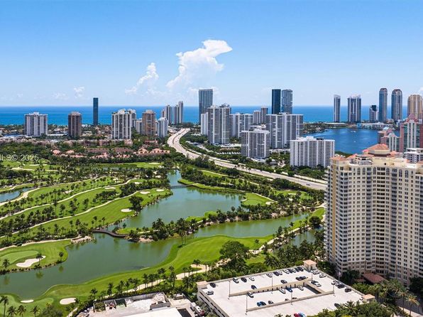 19501 W Country Club Dr APT 2307