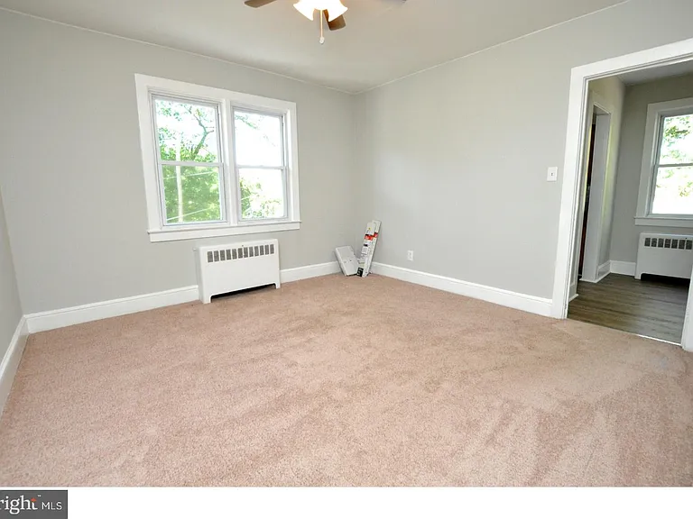 2221 Marne Hwy #2B — Photo 14