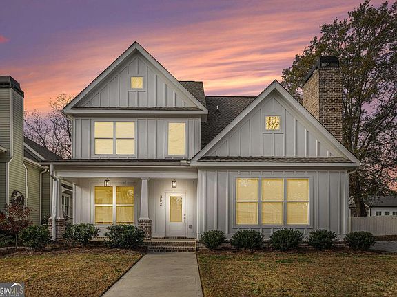 2nd image of 352 Davis St