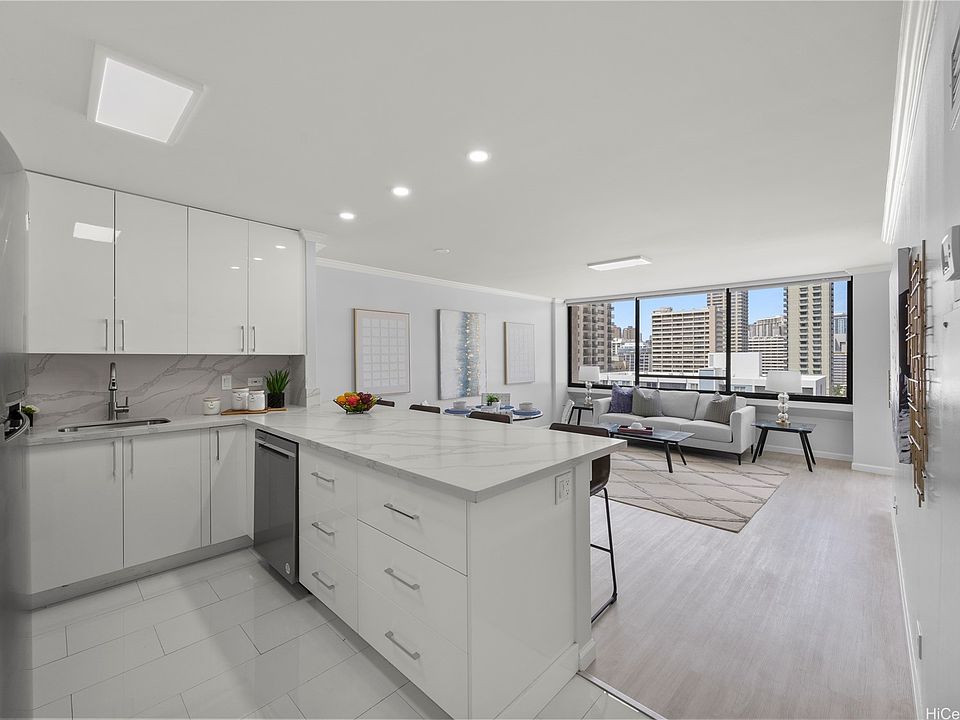 1st image of 430 Lewers St #1501