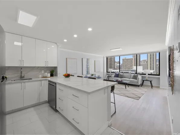 430 Lewers St #1501, Honolulu, HI 96815
