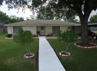 5723 Ladonia St, Rosharon, TX 77583