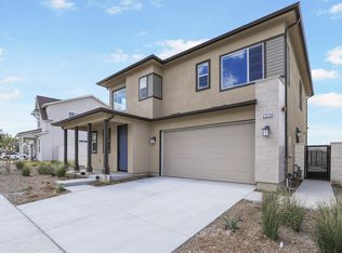 27273 Debut Pl, Valencia, CA 91381