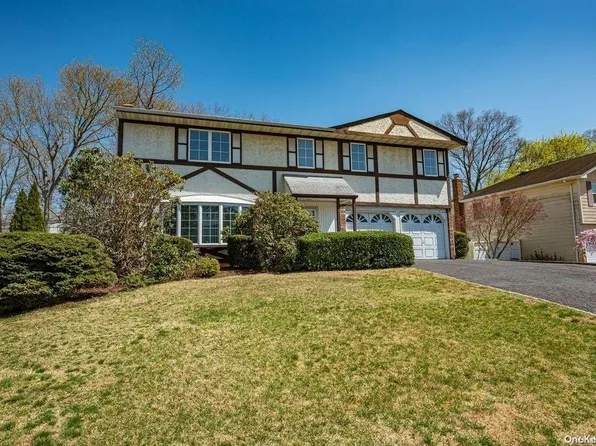 57 Bobann Drive, Nesconset, NY 11767