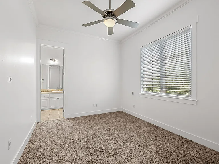 1607 Chelsea Ln — Photo 42