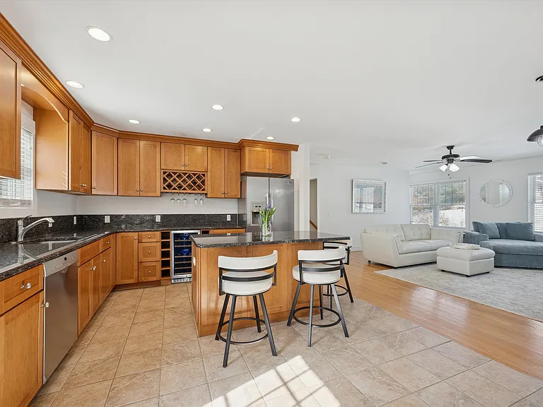 32 Sugar Loaf Rd — Photo 10
