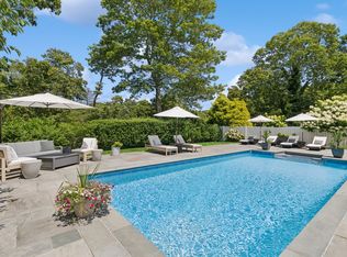 41 Cormorant Dr, Hampton Bays, NY 11946