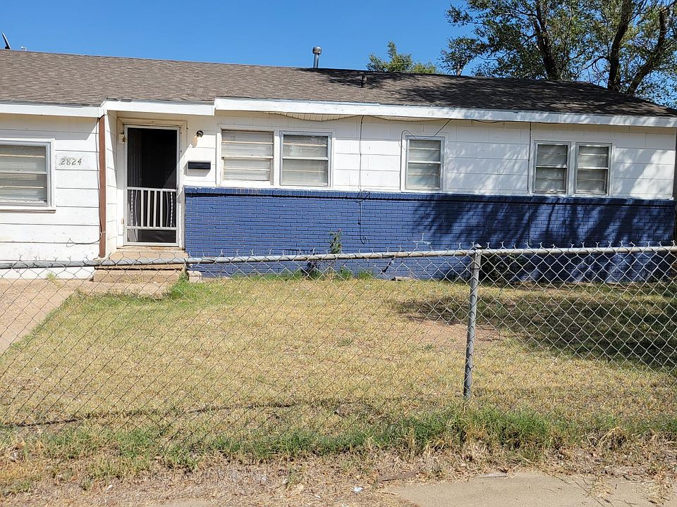 1st image of 2824 Redwood St