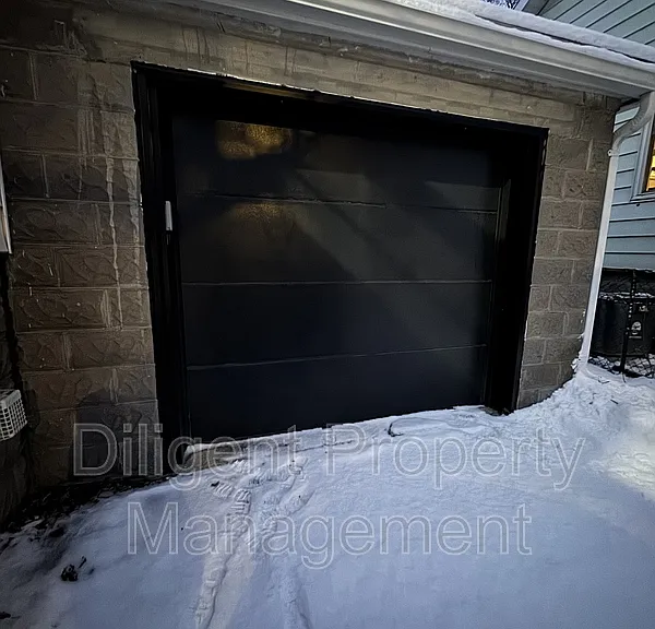 736 Stormont St #LOWER — Photo 34
