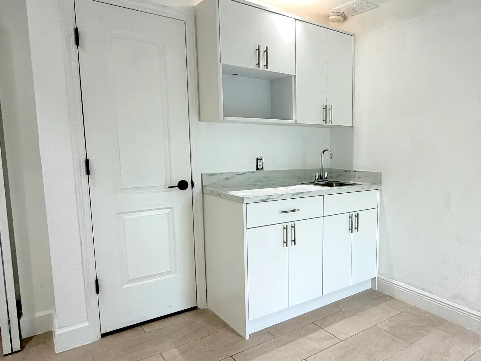 1 bed, $1,600 — Photo 4