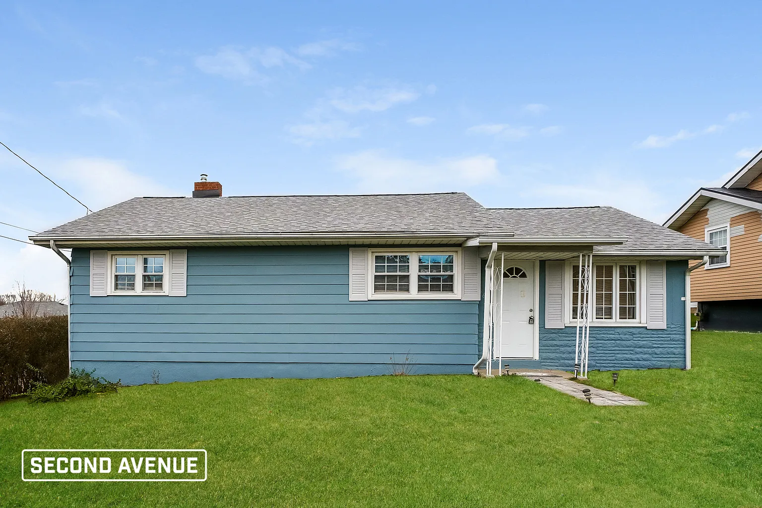 660 Memorial Dr photo 1