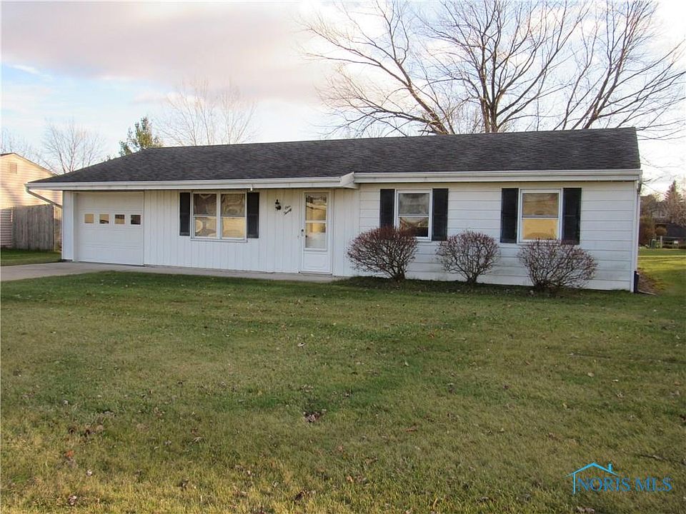1st image of 120 Palmer Ln
