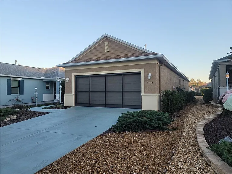7754 SW 86th Loop — Photo 3
