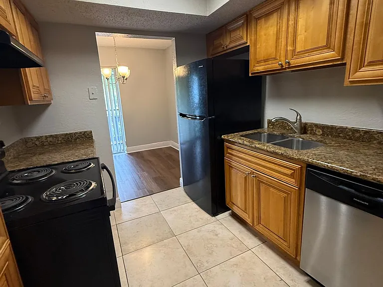 4749 S Texas Ave #4749C — Photo 5