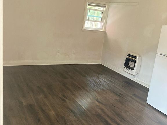 Living Room/Bedroom