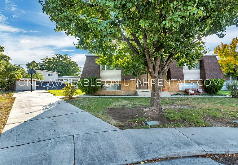 30 E 925 N — Photo 3