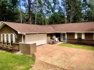 104 Redbud Trl, Brandon, MS 39047