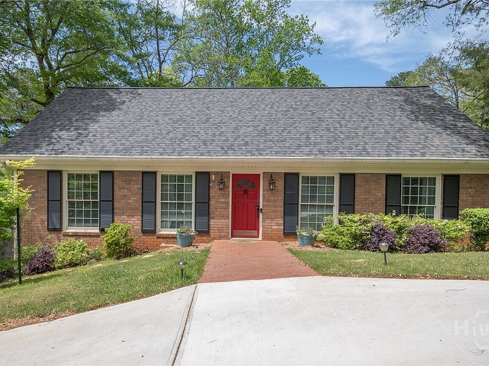 1st image of 378 Beechwood Drive