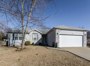 155 Foley St, Hollister, MO 65672