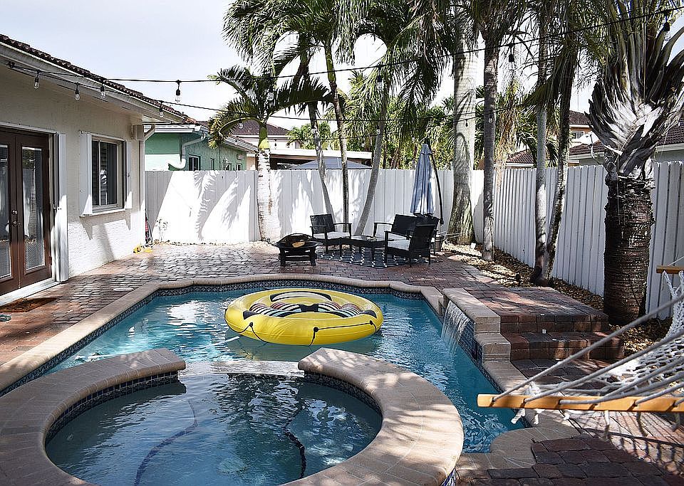 2nd image of 14469 SW 158th Pl