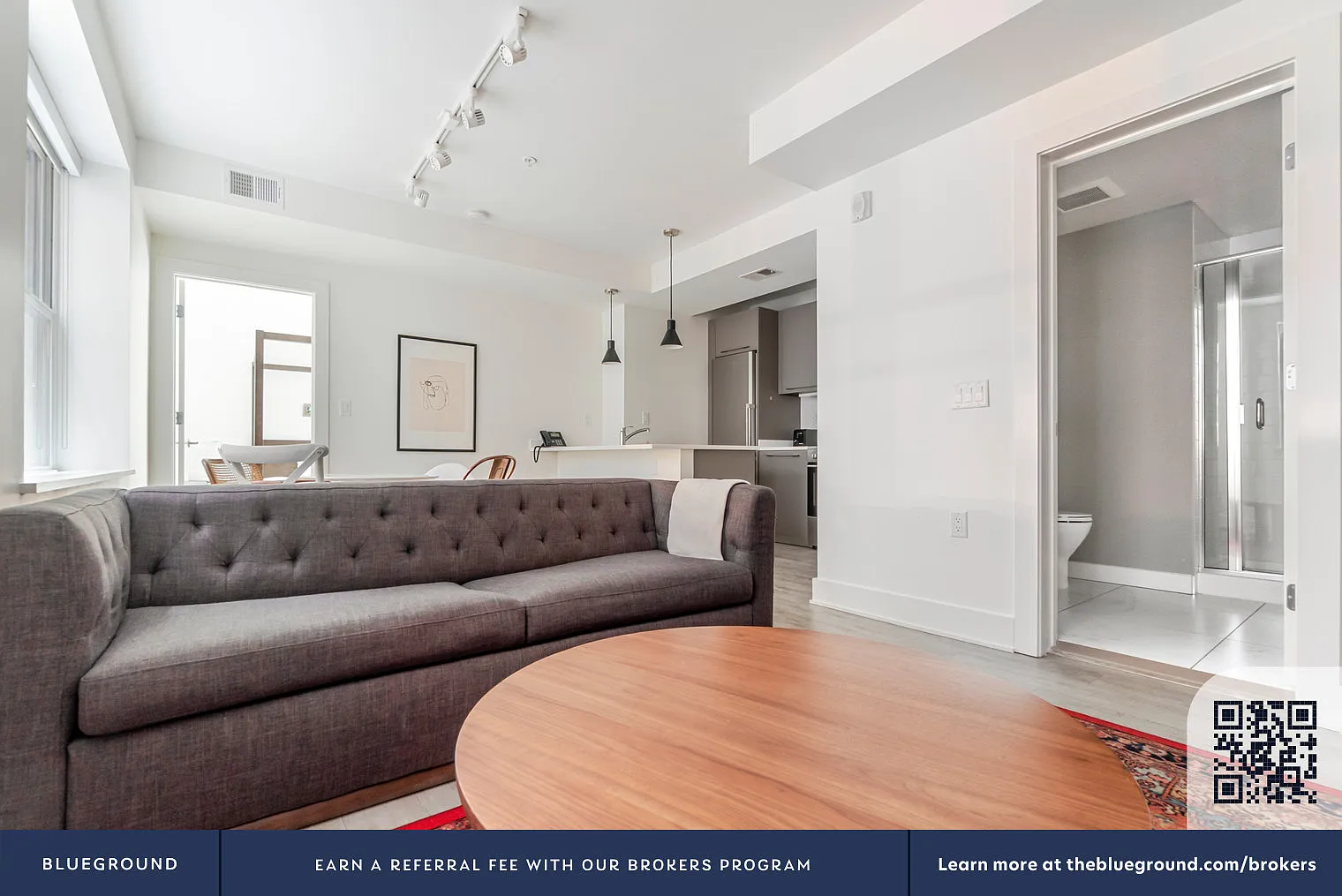2 bed, 2.0 bath, 775 sqft, $1,860 — Photo 3