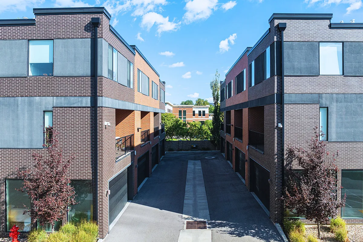 Peak Exterior-2 - Peak Draper Townhomes