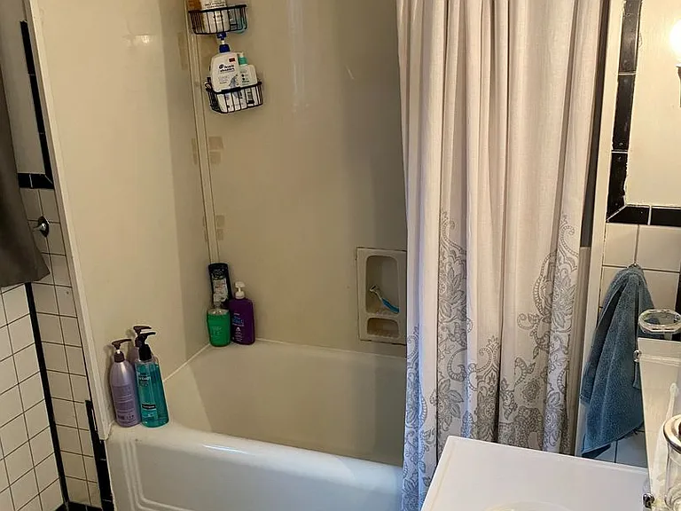 2505 Vanderbilt Ave — Photo 11